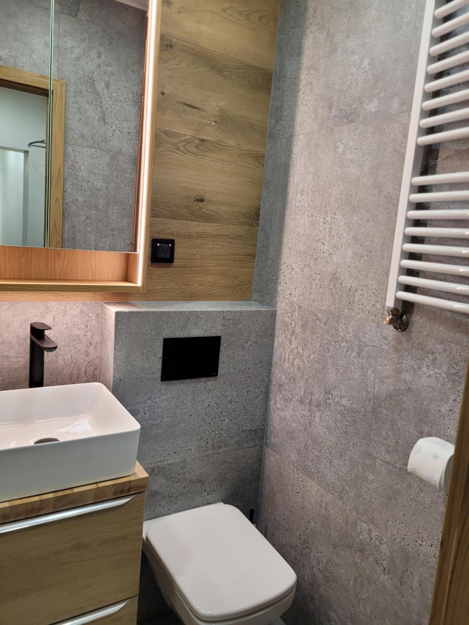 Apartament Radiostacja III Z Ogrodkiem, Parking Free Gliwice Bagian luar foto