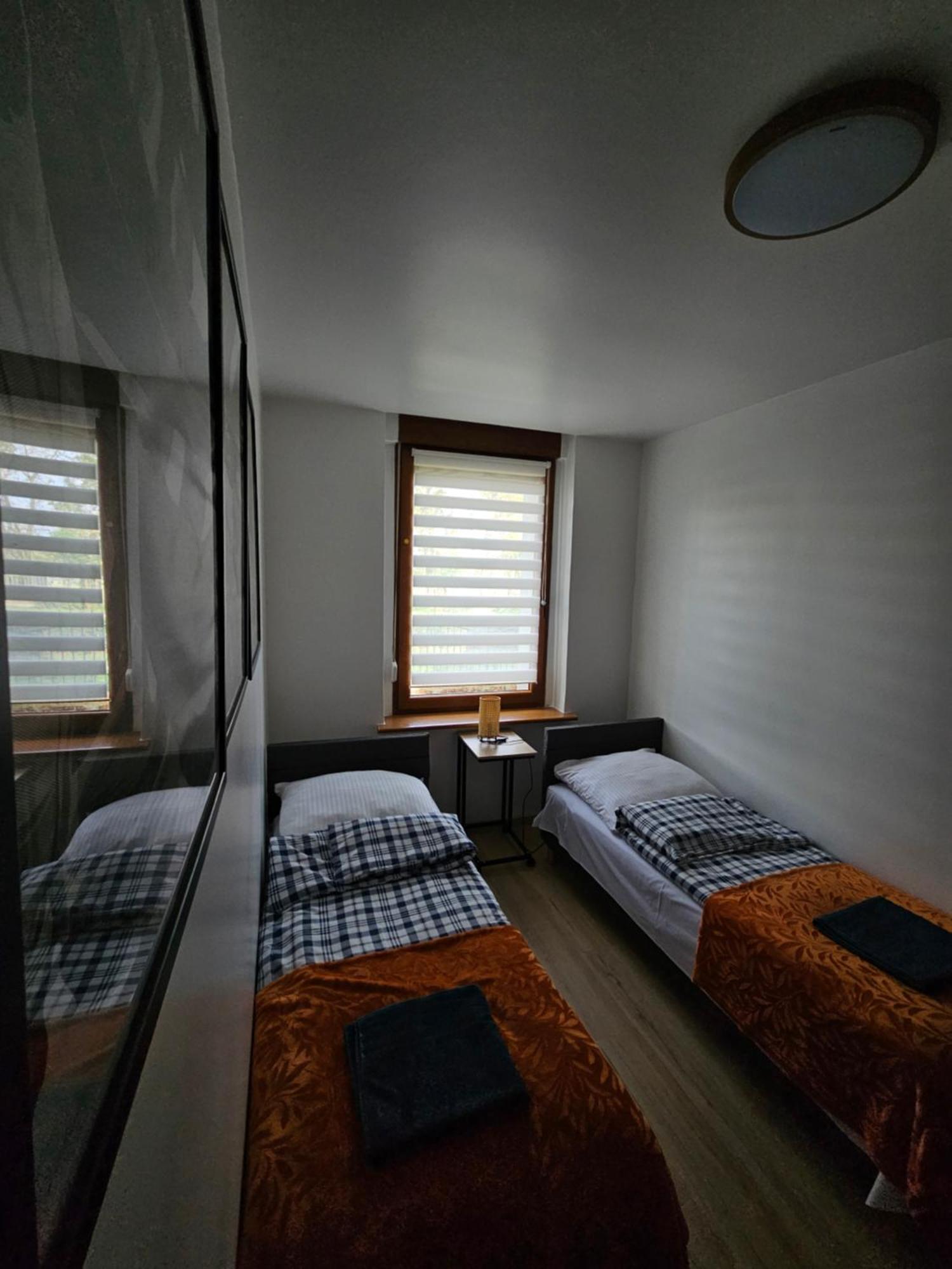Apartament Radiostacja III Z Ogrodkiem, Parking Free Gliwice Bagian luar foto